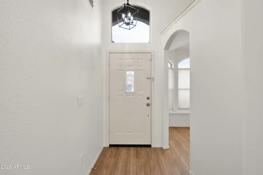 4519 E Lone Cactus Drive, Phoenix, AZ 85050 - Image #3