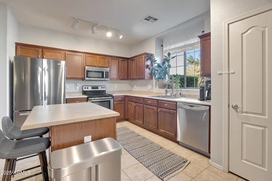 4927 W Escuda Drive, Glendale, AZ 85308 - Image #2