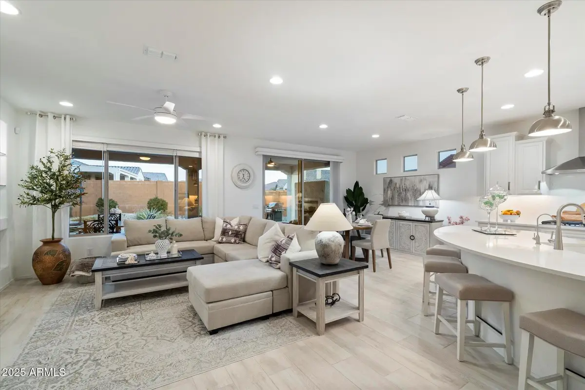 20331 N Wagner Wash Drive, Buckeye, AZ 85396 - Image #1