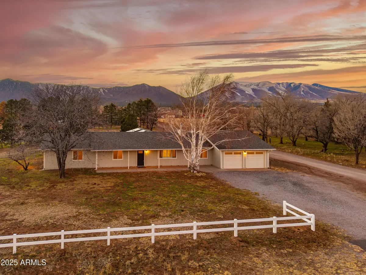 8230 Koch Field Road, Doney Park, AZ 86004 - #1