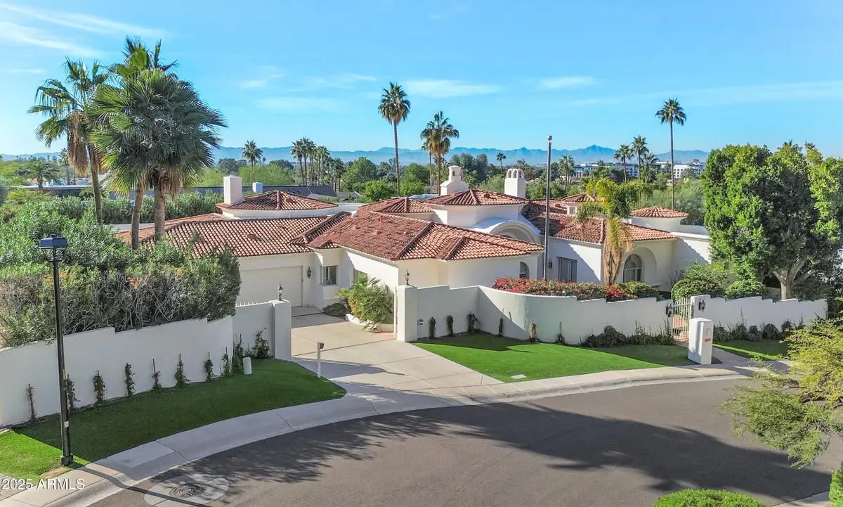 5225 N 46th Street, Phoenix, AZ 85018 - Image #1