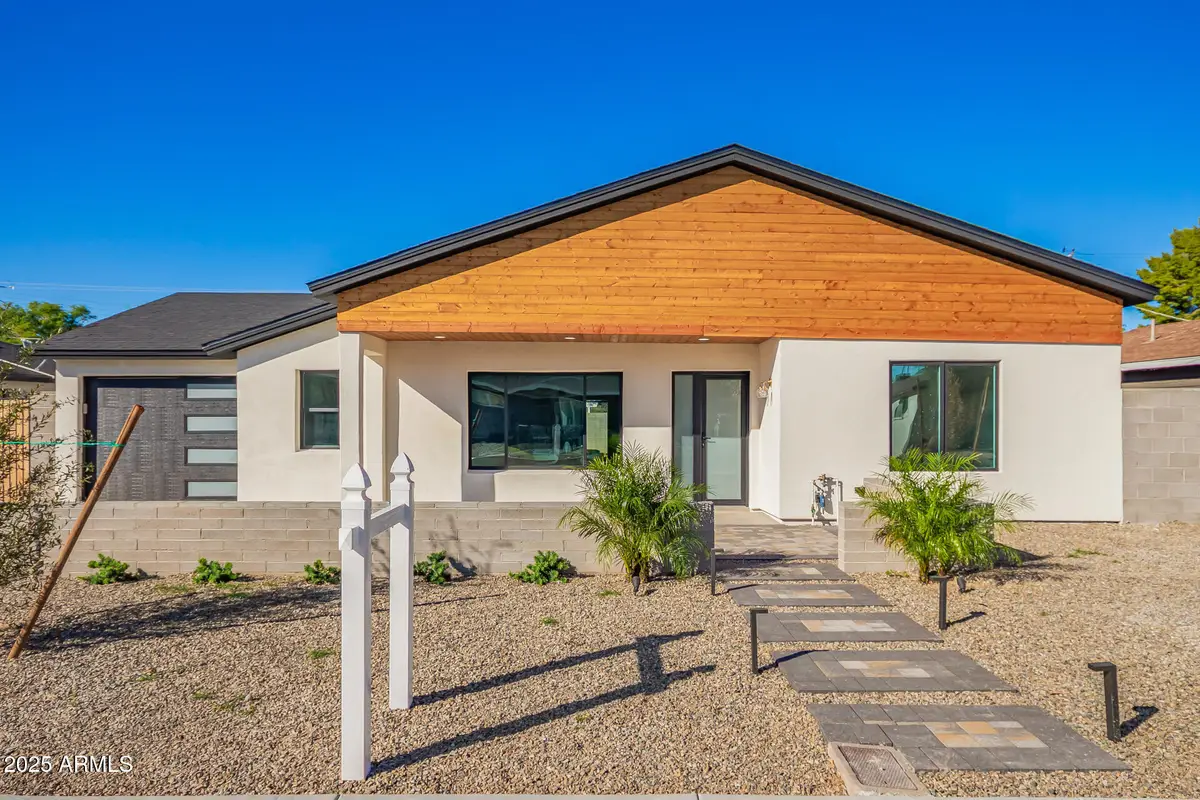 5712 N 11th Place, Phoenix, AZ 85014 - Image #1