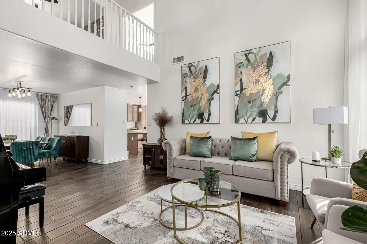 729 E Glenhaven Drive, Phoenix, AZ 85048 - Image #1