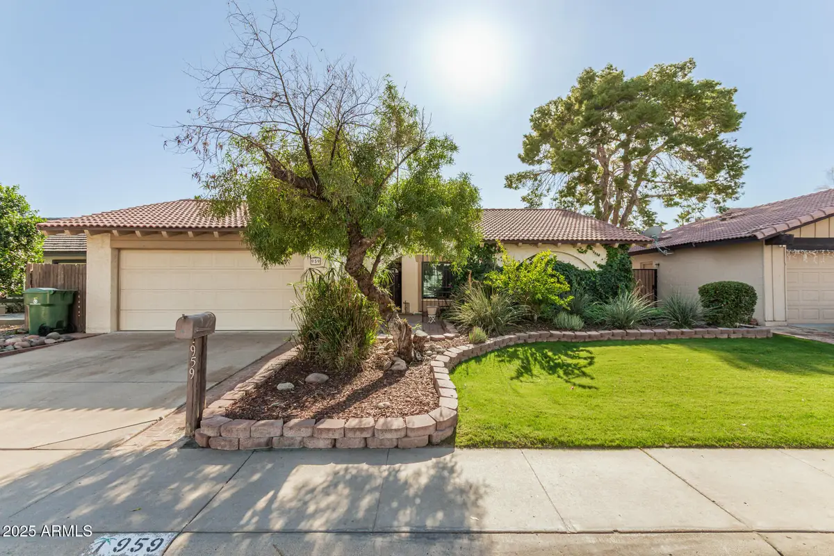 959 E Lobster Trap Lane, Tempe, AZ 85283 - Image #1