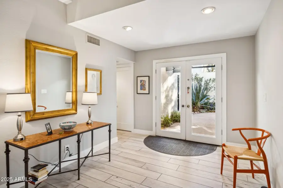 5351 N Questa Tierra Drive, Phoenix, AZ 85012 - Image #3