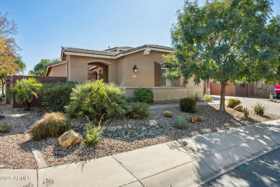 401 W Basswood Avenue, San Tan Valley, AZ 85140 - Image #2