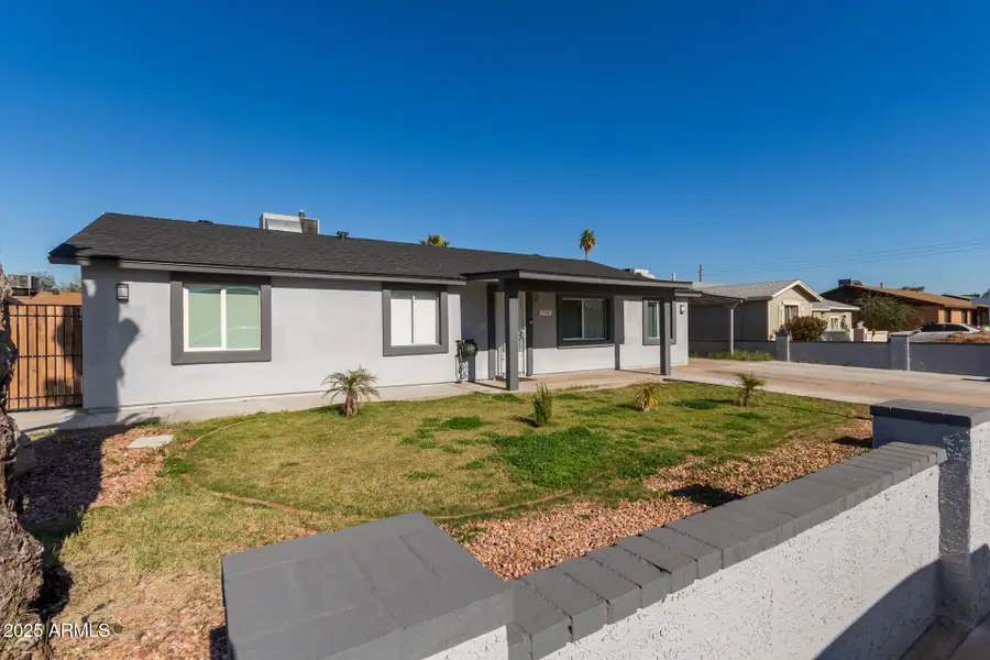 7136 W Westview Drive, Phoenix, AZ 85033 - Image #2