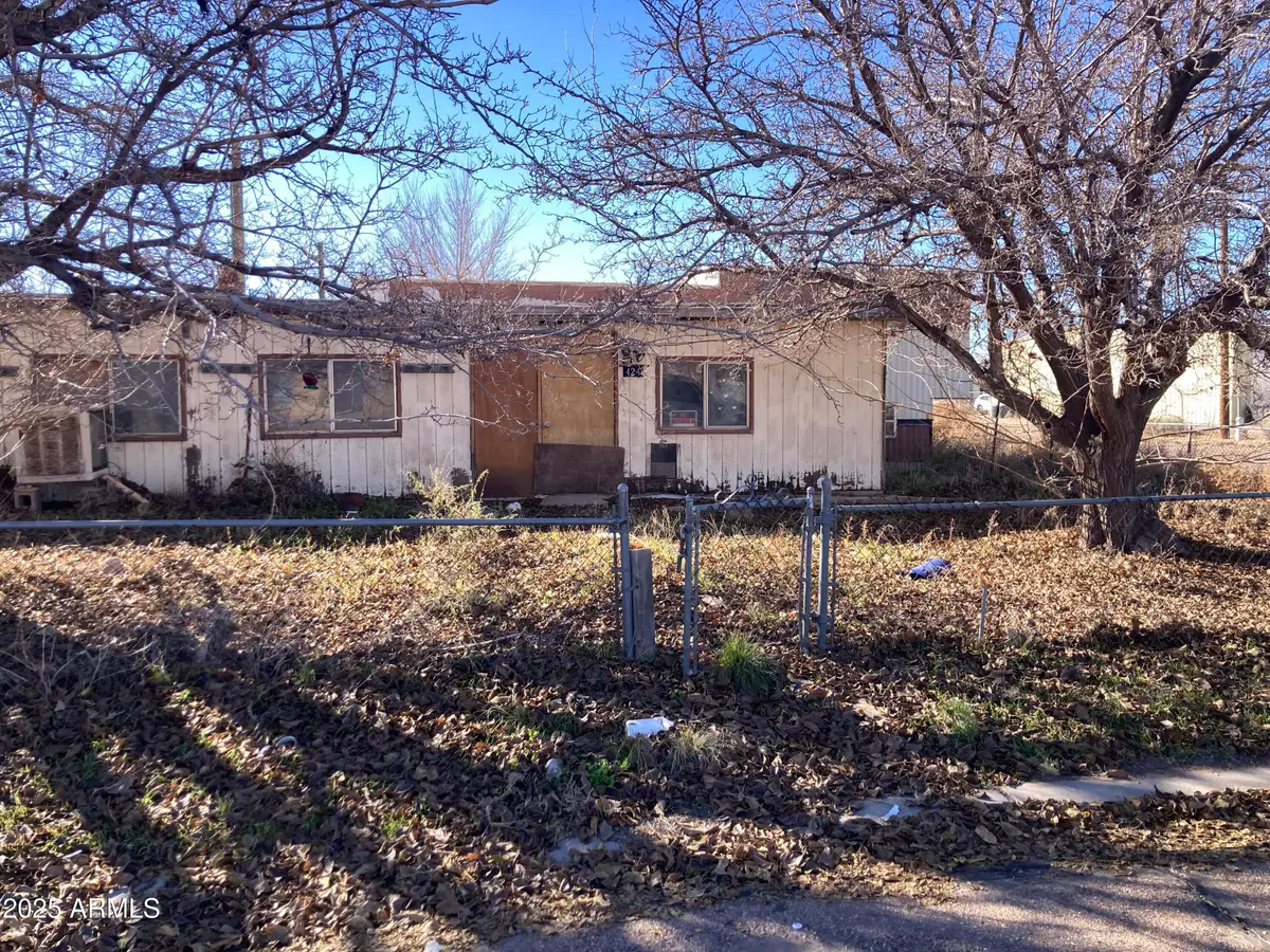 424 Encanto Drive, Holbrook, AZ 86025 - Image #1