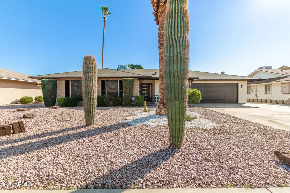 14211 N 103rd Avenue, Sun City, AZ 85351 - Image #1