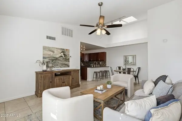 4446 E Carter Drive, Phoenix, AZ 85042