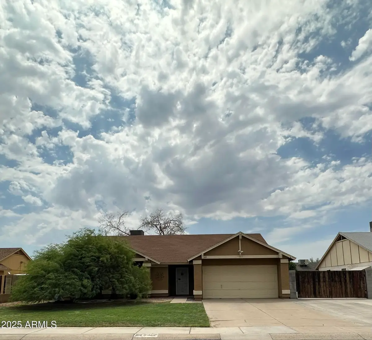 7217 W Paradise Drive, Peoria, AZ 85345 - #1