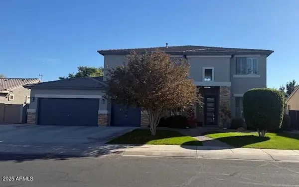 2715 N 144th Drive, Goodyear, AZ 85395