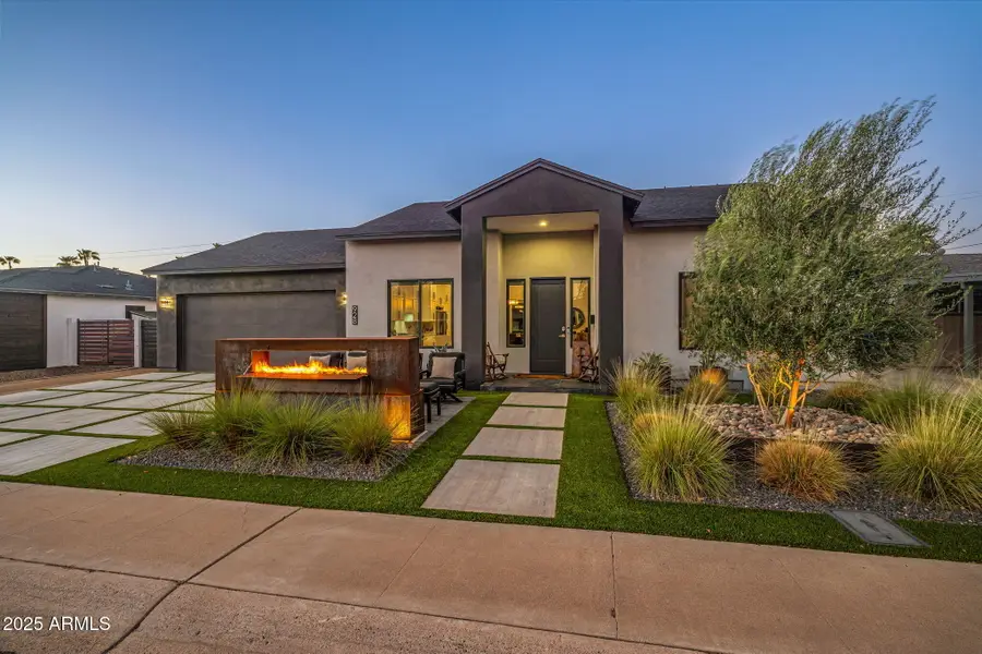 928 E Berridge Lane, Phoenix, AZ 85014 - #2