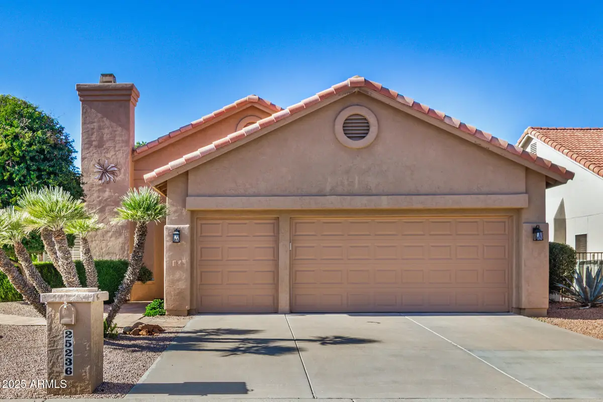 25236 S Flame Tree Drive, Sun Lakes, AZ 85248 - Image #1