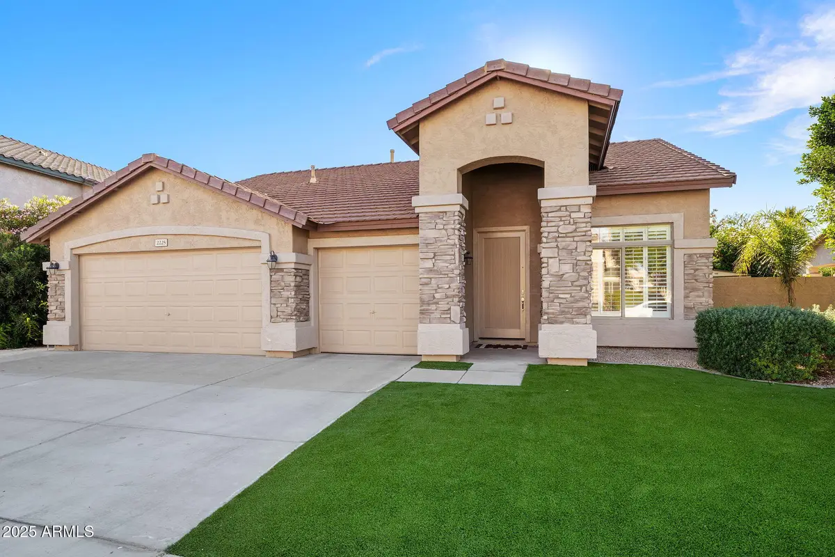 2225 W Olive Way, Chandler, AZ 85248 - Image #1
