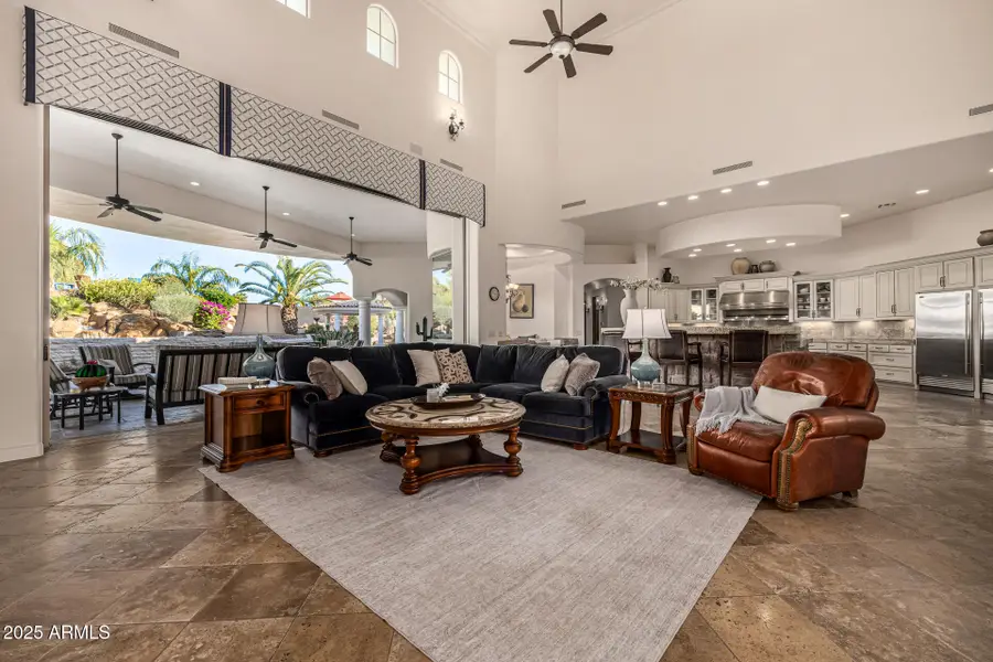 20 E Oakwood Hills Drive, Chandler, AZ 85248 - Image #2