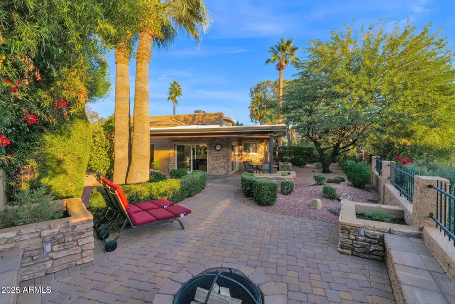 943 E Lois Lane, Phoenix, AZ 85020 - Image #2