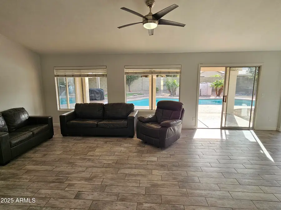 1131 N Hawk Lane, Gilbert, AZ 85234 - Image #3