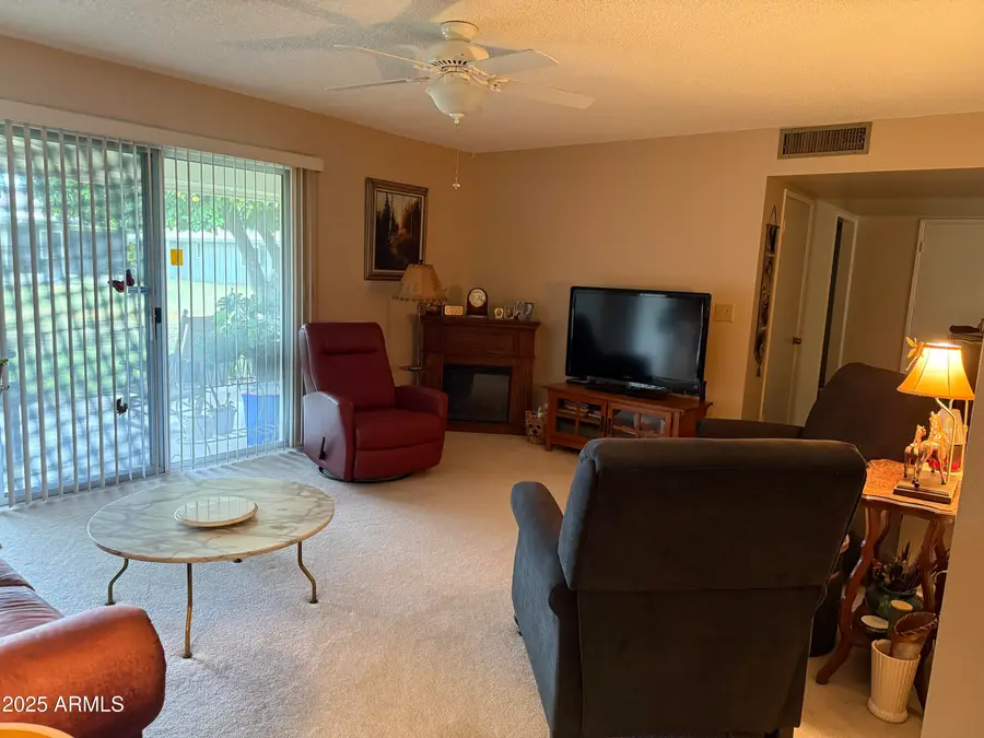 10208 W Kingswood Circle, Sun City, AZ 85351 - Image #2