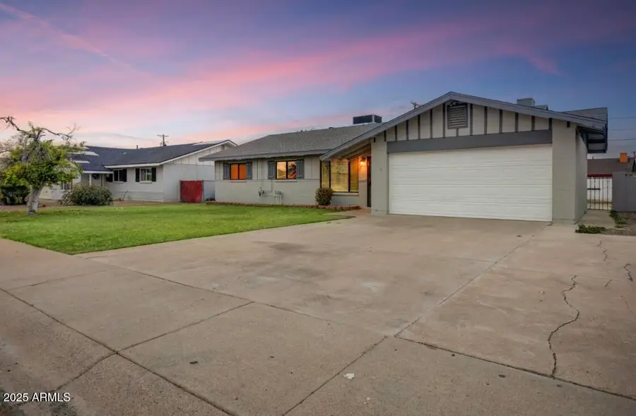 124 E Cairo Drive, Tempe, AZ 85282 - Image #3