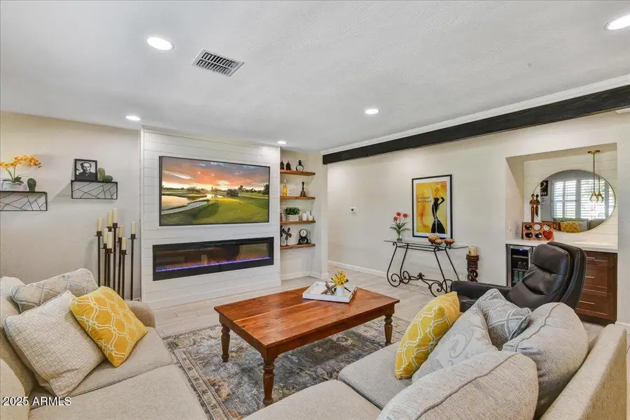 6637 E Oak Street, Scottsdale, AZ 85257 - Image #3