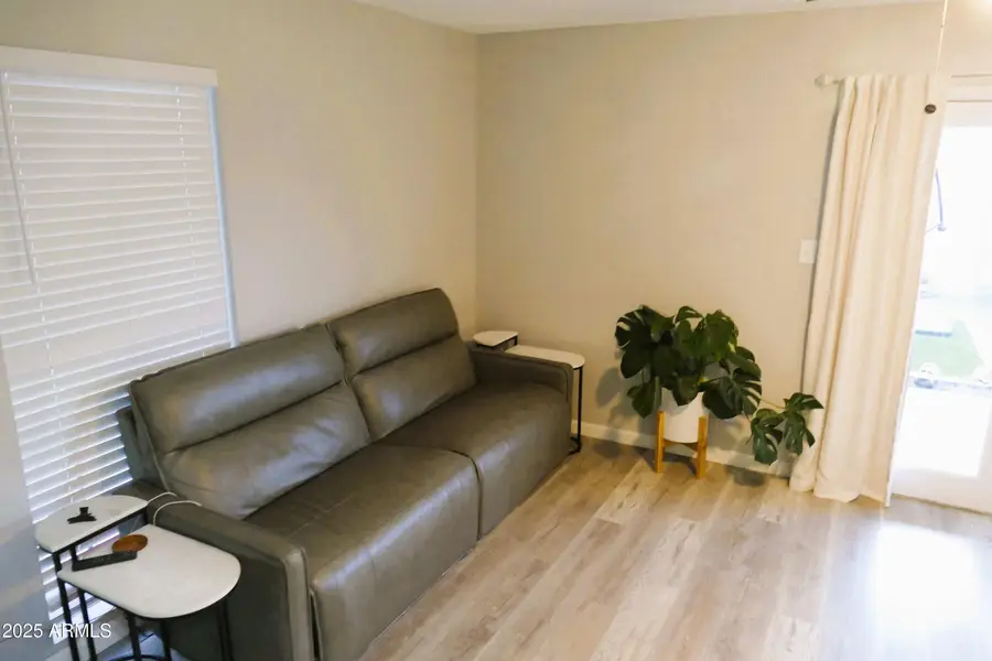 9238 N 47th Drive N, Glendale, AZ 85302 - Image #3