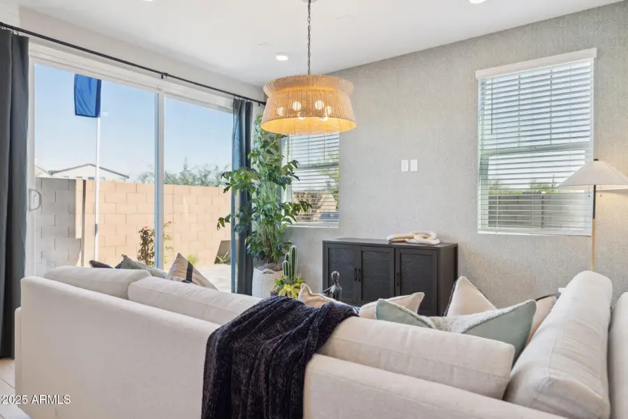 5870 E Zachary Drive, Phoenix, AZ 85054 - Image #2