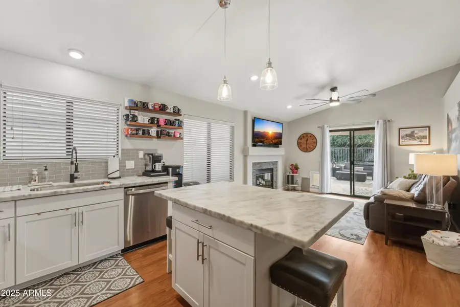 2105 E Robin Lane, Phoenix, AZ 85024 - Image #2