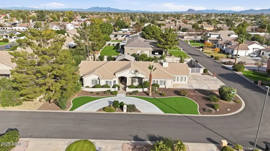 2254 E Barbarita Avenue, Gilbert, AZ 85234 - Image #2