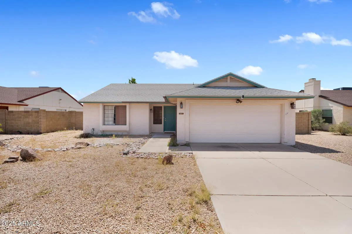 1639 E Aire Libre Avenue, Phoenix, AZ 85022 - Image #1