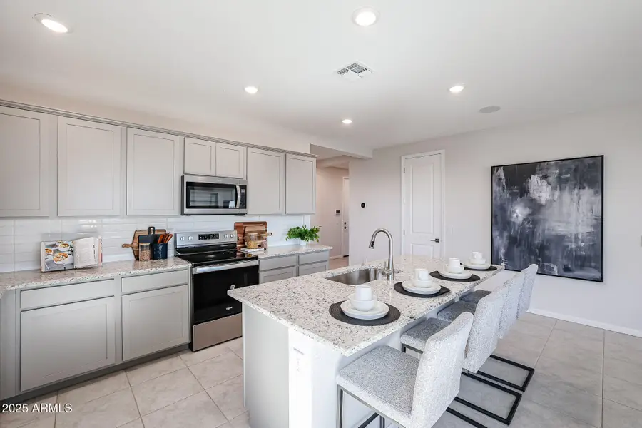 23719 N 179th Drive, Surprise, AZ 85387 - Image #2