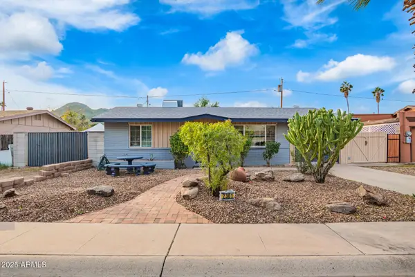 2301 E Marilyn Road, Phoenix, AZ 85022