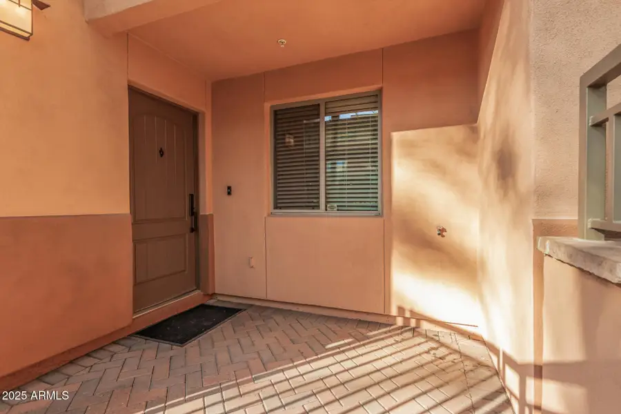 6940 E Cochise Road #1035, Paradise Valley, AZ 85253 - Image #2