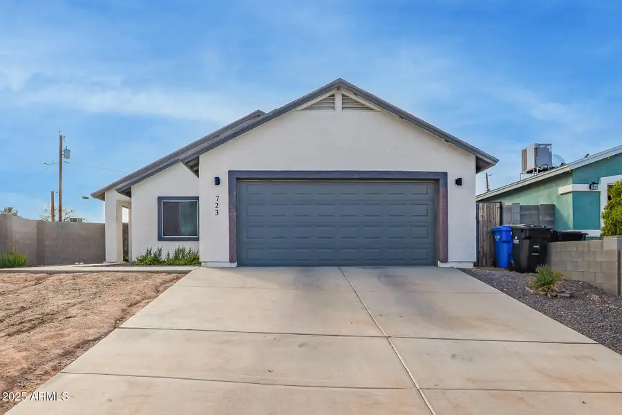 723 E Desert Drive S, Phoenix, AZ 85042 - Image #2
