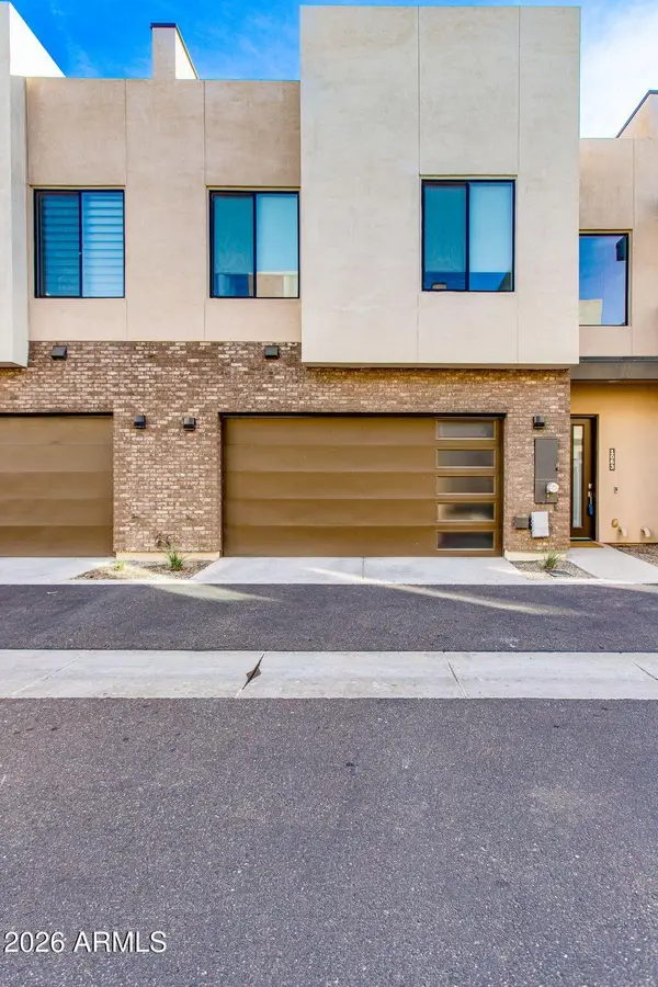 901 S Smith Road #1063, Tempe, AZ 85281