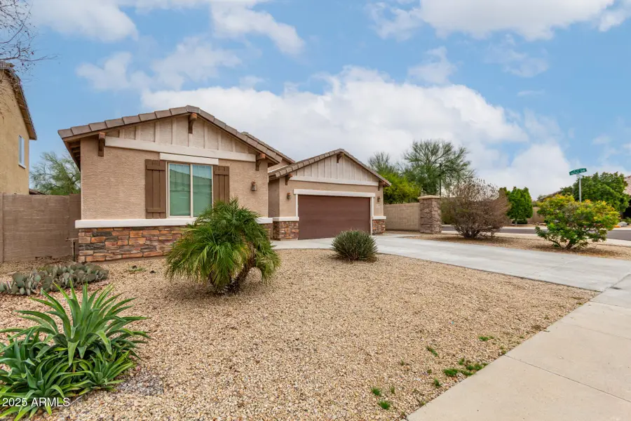 16128 W Desert Flower Drive, Goodyear, AZ 85395 - Image #2