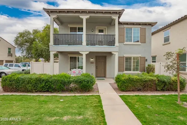 907 S Henry Lane, Gilbert, AZ 85296