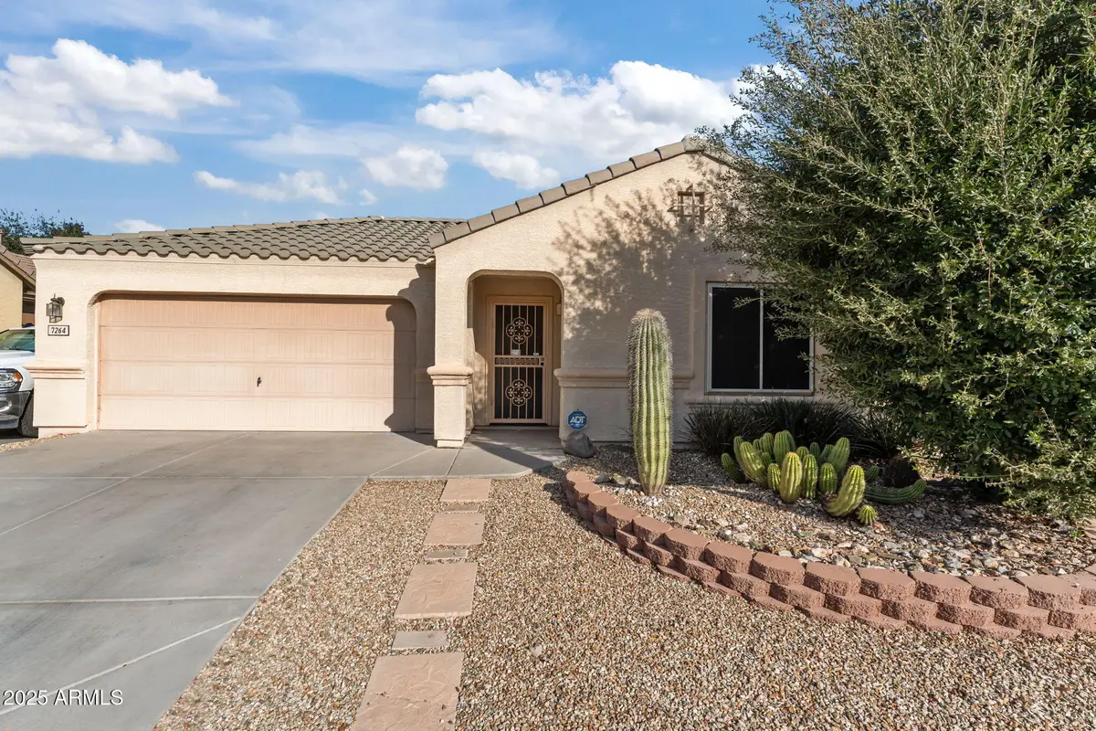 7264 W Cactus Wren Drive, Glendale, AZ 85303 - Image #1