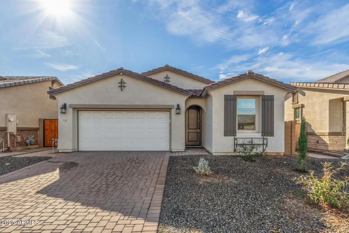 737 E Betsy Lane, Gilbert, AZ 85296 - Image #1