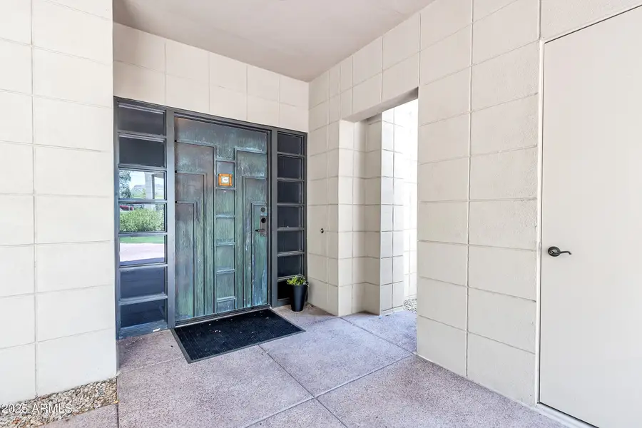 2802 E Camino Acequia Drive #69, Phoenix, AZ 85016 - Image #2