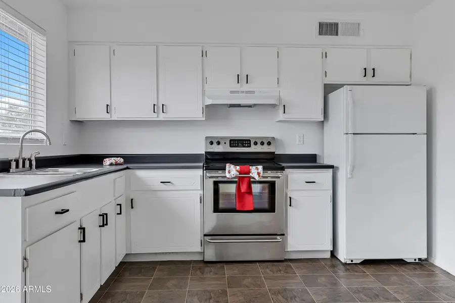 1118 W Tulane Drive, Tempe, AZ 85283 - Image #2