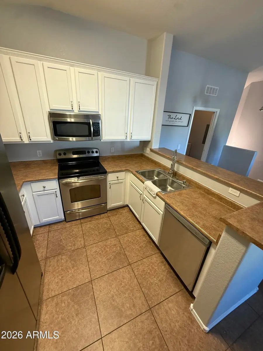 462 N 168th Lane, Goodyear, AZ 85338 - Image #2