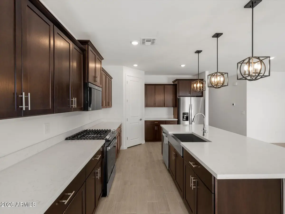 32883 N Vineyard Avenue, San Tan Valley, AZ 85143 - Image #1