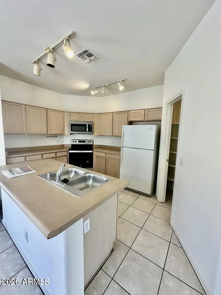1061 E Susan Lane, Tempe, AZ 85288 - Image #2