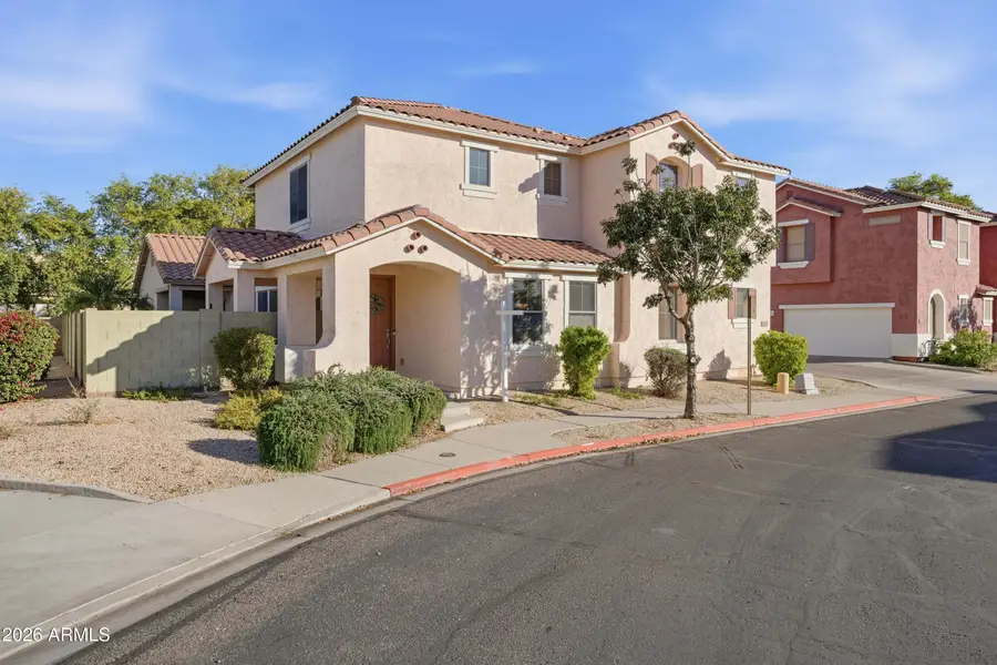 832 E Stottler Drive, Gilbert, AZ 85296 - Image #2