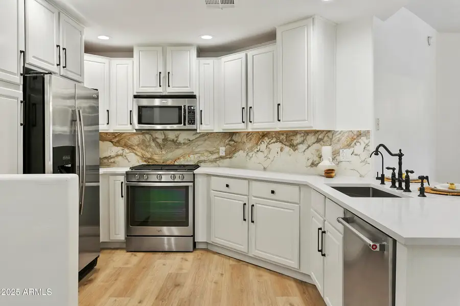 5350 E Deer Valley Drive #1418, Phoenix, AZ 85054 - Image #2