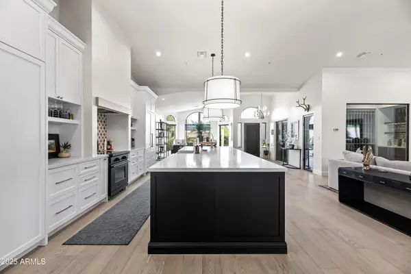 8720 E San Vicente Drive, Scottsdale, AZ 85258