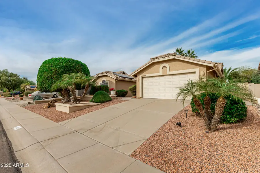 18853 N 89th Lane, Peoria, AZ 85382 - Image #2
