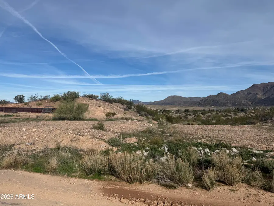 363 & 367 W Helen Snyder Place #7 & 8, Superior, AZ 85173 - Image #3