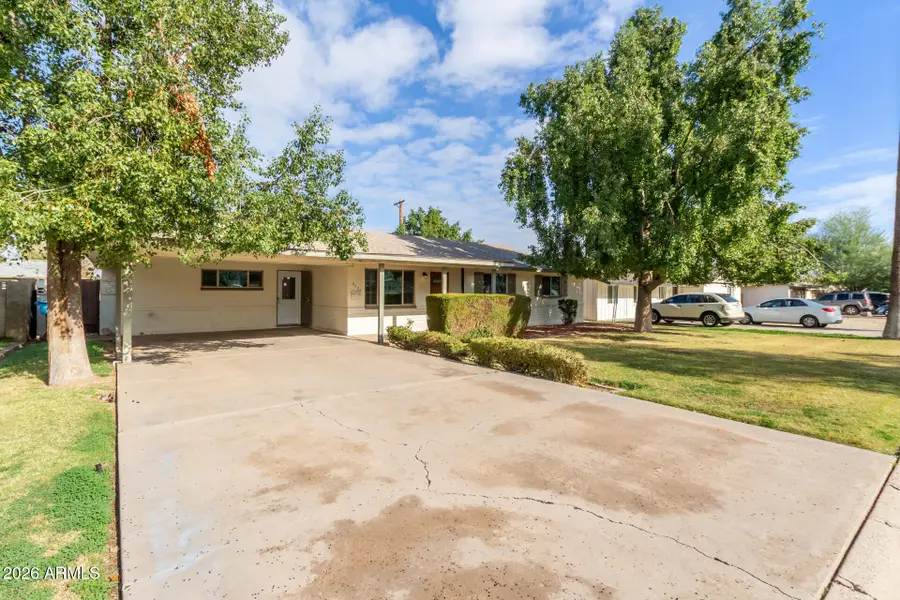 3634 W Medlock Drive, Phoenix, AZ 85019 - Image #2